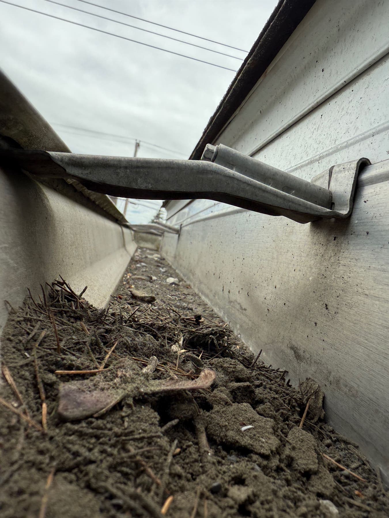 PVS gutter cleaning callout — Ottawa Valley